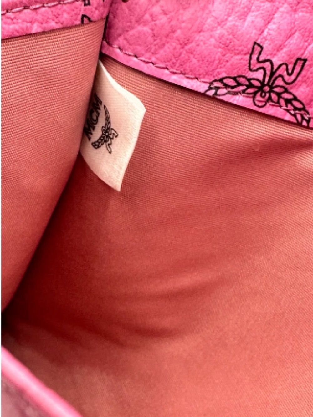 MCM Pink Logo Envelope Clutch - Picture 8 of 8